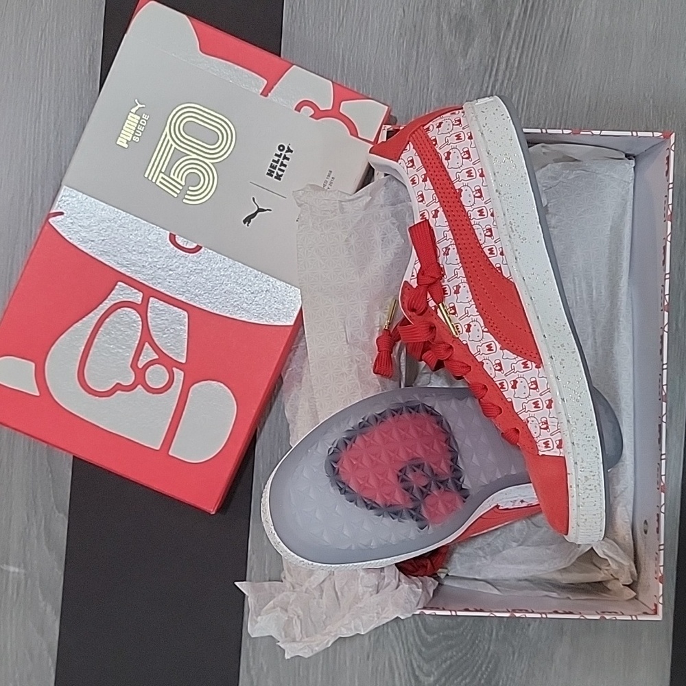 Hello Kitty 50th Anniversary Puma Sneakers Red Suede Women's Size 7